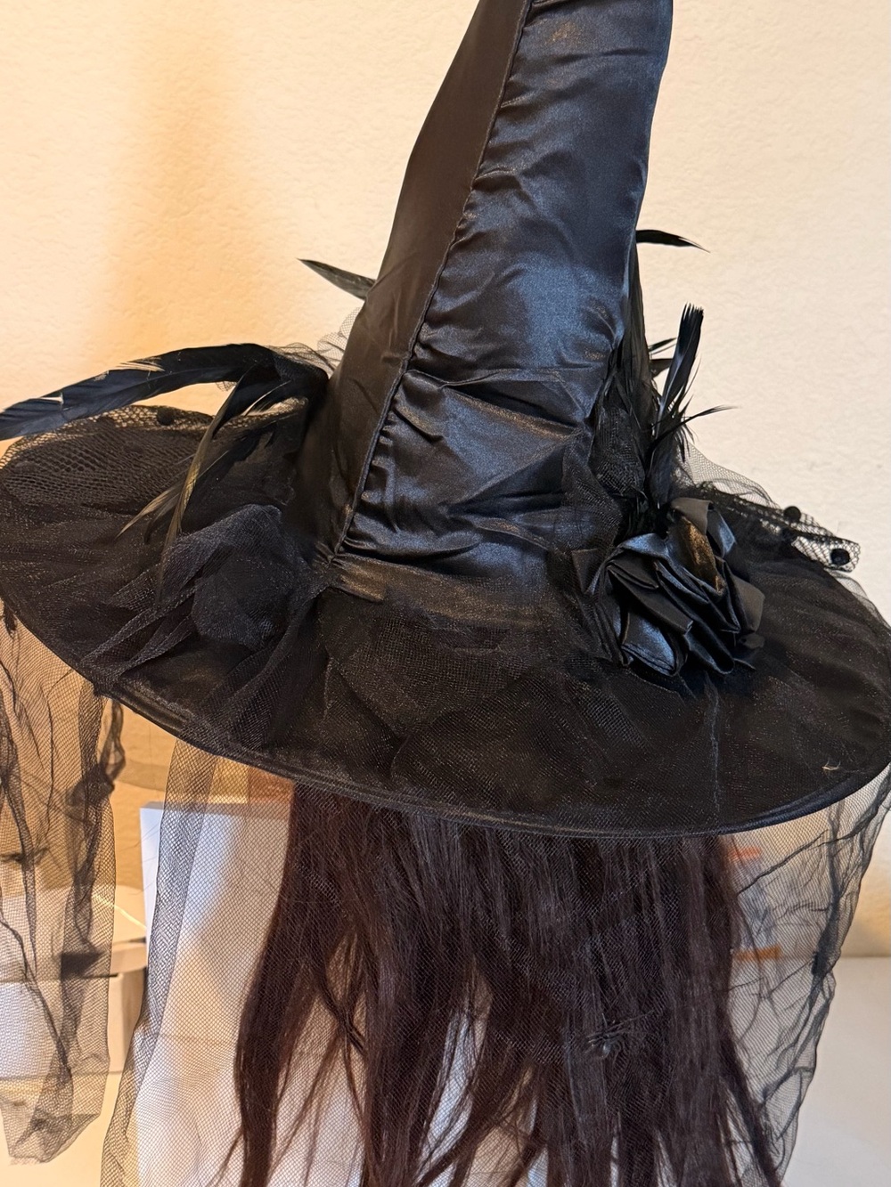 Women's Black Witch Hat with Decorative Veil and Feathers - Picture 2 of 6